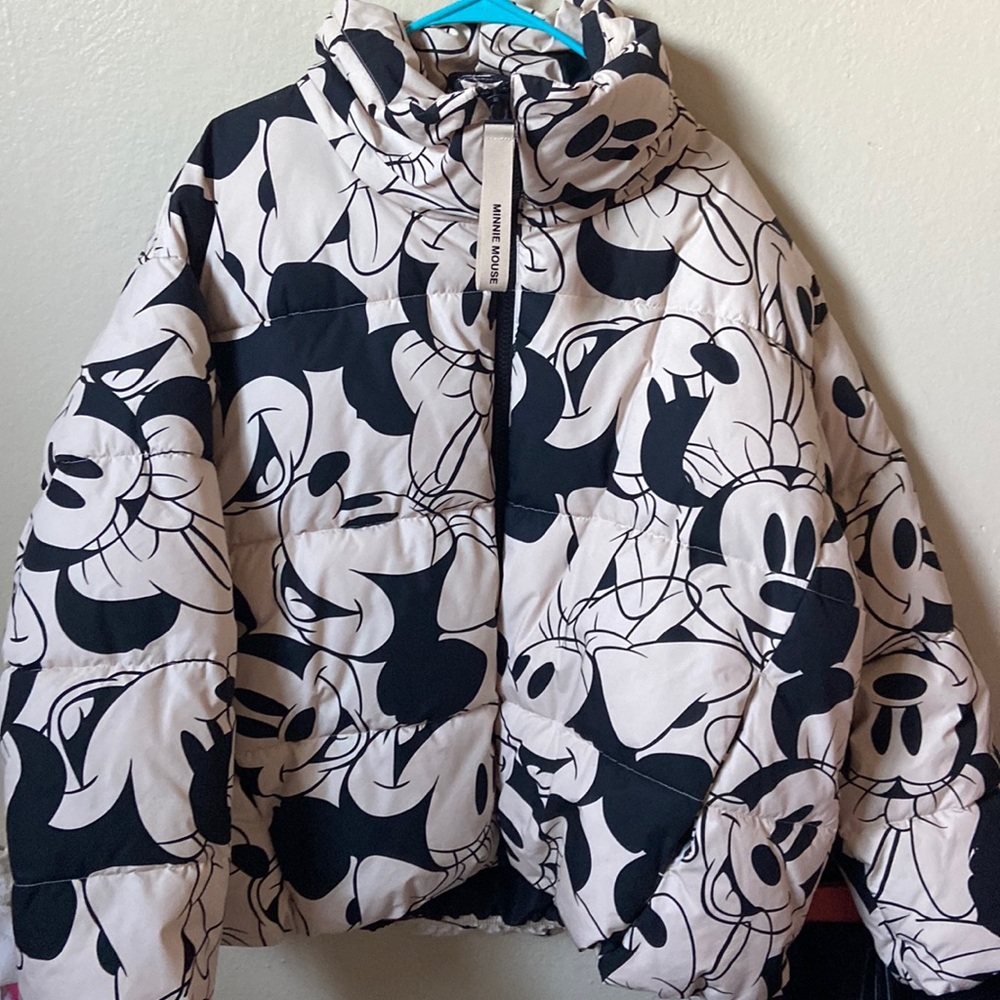 Minnie Mouse puff jacket